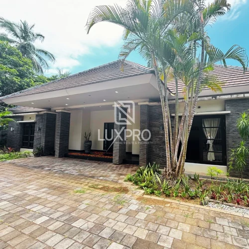 1.1-Villa-Dunia-Impian